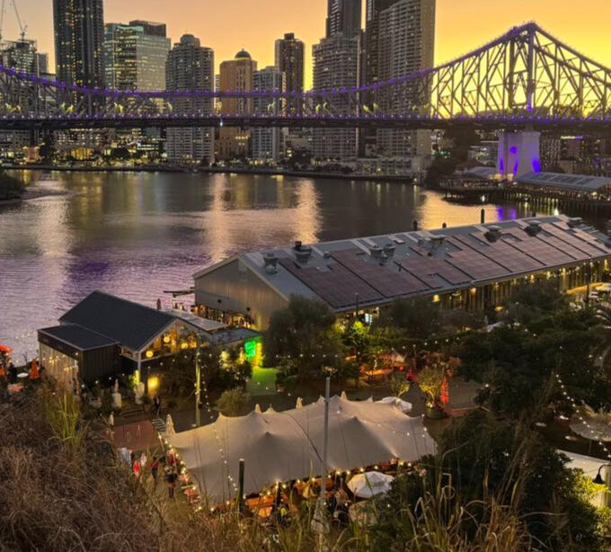 150m2 stretch tent storey bridge & brisbane river backdrop suit 150 people standing or seated 200+ bench style table & chairs